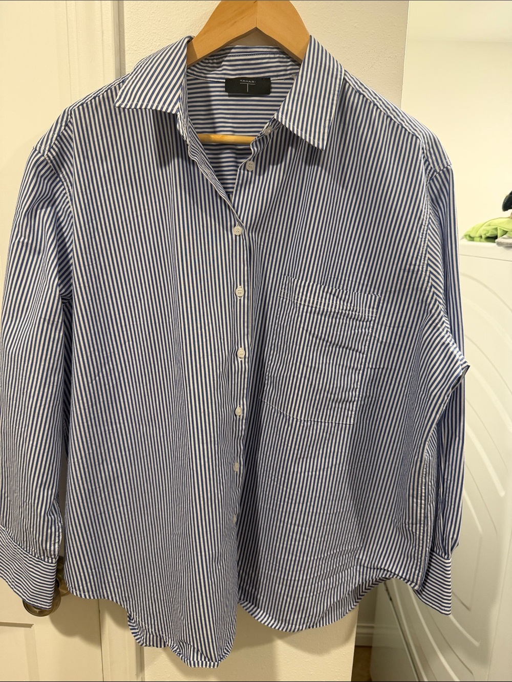 Tahari Womens relaxed fit Blue & White Striped Button-Down Shirt